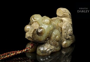 Carved jade figure, Eastern Han dynasty