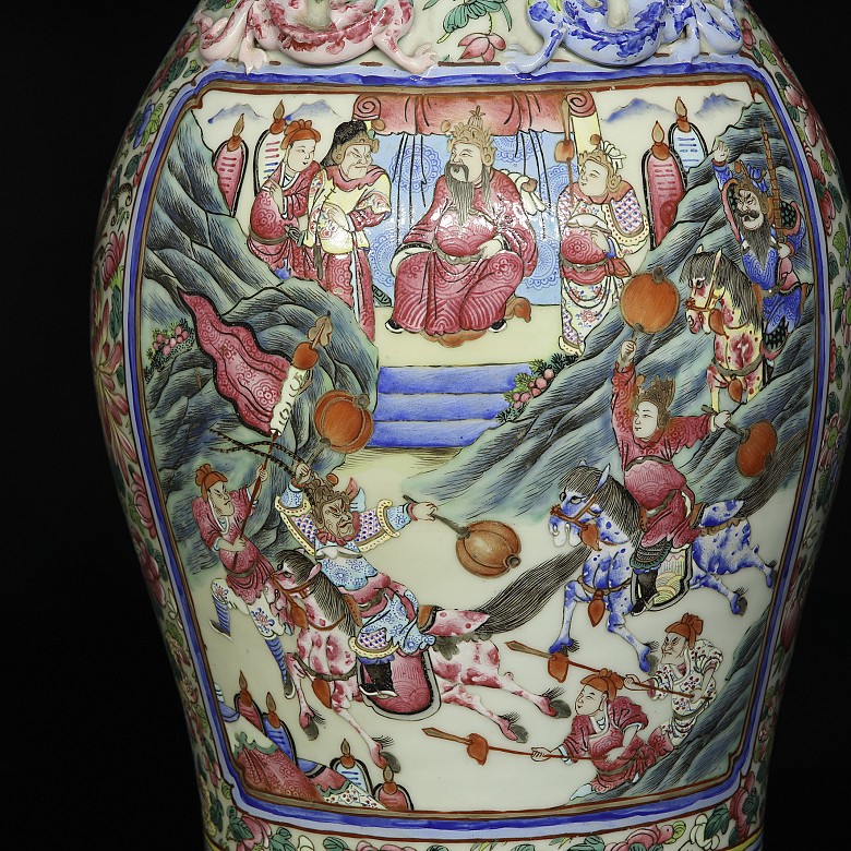 Pair of enamelled vases famille rose “Palace scenes”, Qing dynasty