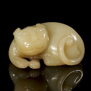 Carved jade animal, Qing dynasty