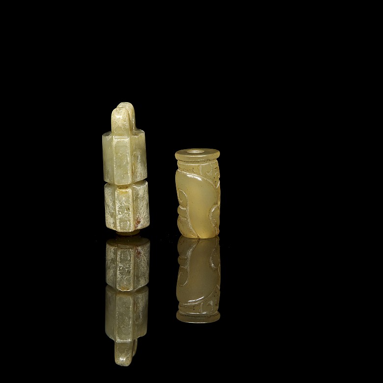 Jade pendant ‘Two Treasures’, Han dynasty - 3