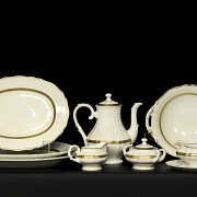 Vajilla en porcelana blanca y oro de Krautheim 