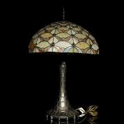 Tiffanies style table lamp, 20th century