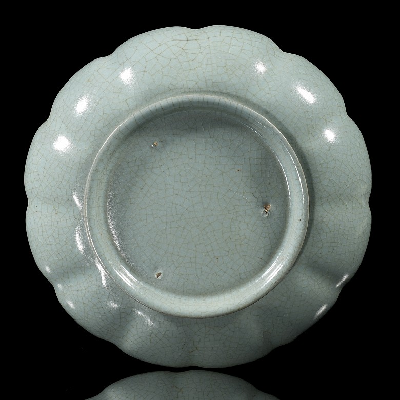 Celadon ‘Flower’ glazed ware dish, Song dynasty