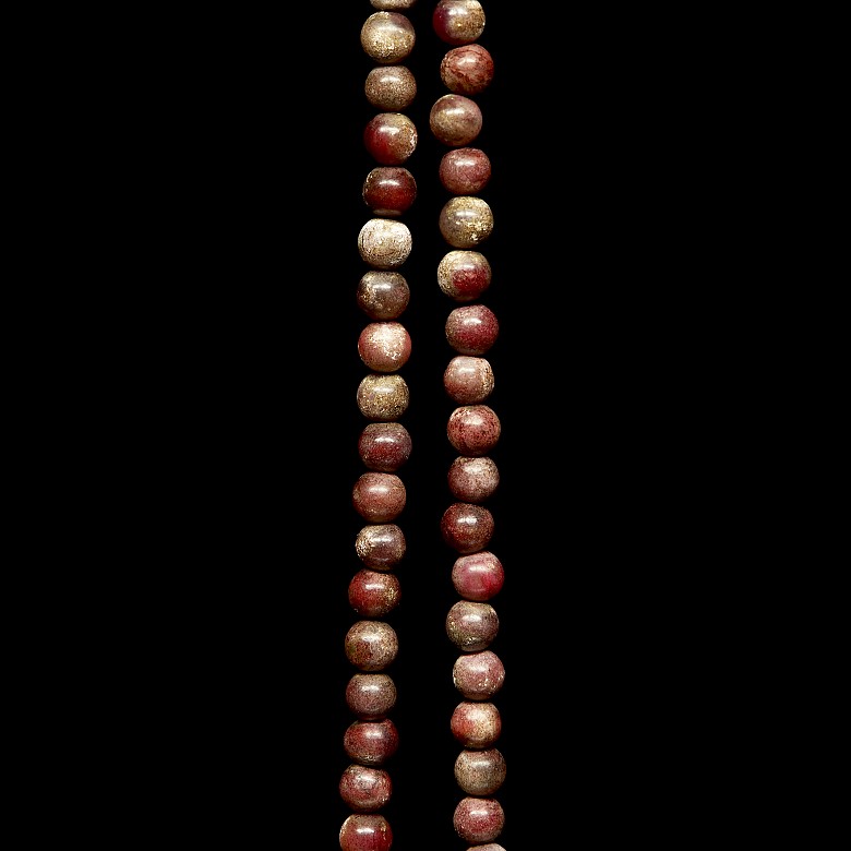 Necklace of 108 jade beads, Ming dynasty