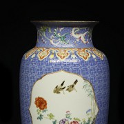 Glazed porcelain vase “Birds in garden”, Qing dynasty