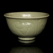 Glazed ceramic bowl, Song style