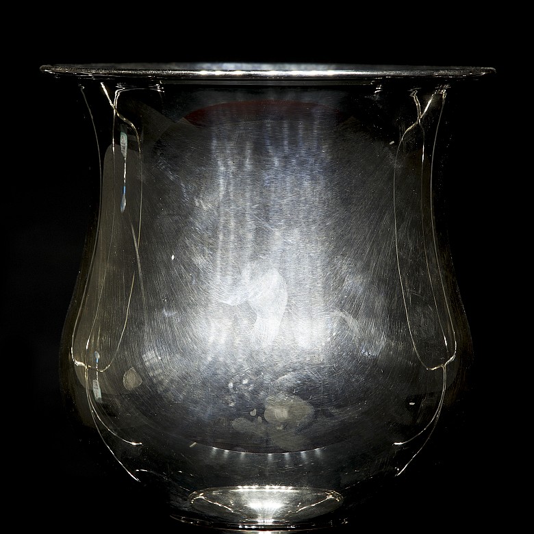 Set of silver-plated metal candlesticks and goblet, 20th century