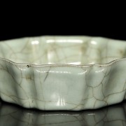 Celadon-glazed pottery vessel, Ming dynasty