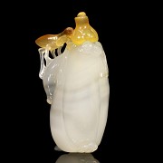 Agate snuff bottle 'Fruit', Qing dynasty, Qianlong