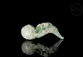 'Leonis and ruyi' jadeite pipe, Qing dynasty