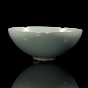 Celadon porcelain bowl, Southern Song Dynasty