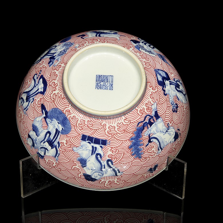 Glazed porcelain bowl ‘The Eight Immortals’, with Daoguang stamp